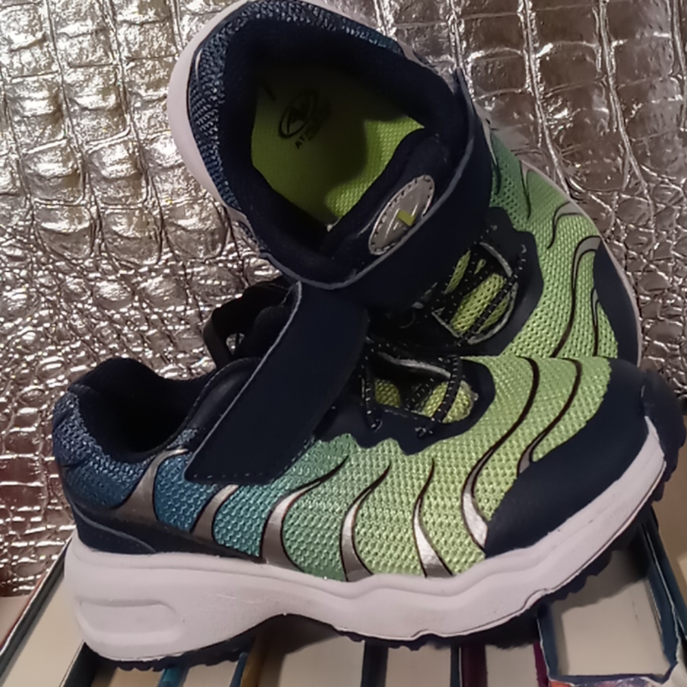 Athletic Works sneakers